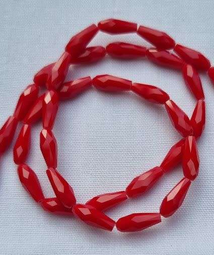 *Clearance Sale*20pc x (+/- 9x4mm) Red / Drop /Opaque Glass Beads