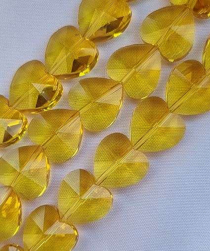 *Clearance Sale*6pc x 14mm Yellow/ Heart / Glass Beads