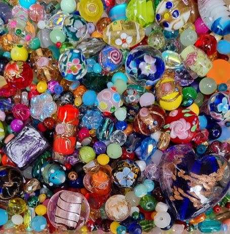 `!! Weekend Special!! 4.9Kg Assorted Glass Beads & Findings +/- 10142pcs