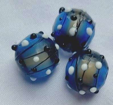 *Clearance Sale*1Pc, Dark Blue, Black and White Detail Lampwork Glass  Beads  +/- 13 mm - Each