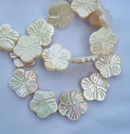 10pc (+/- 12mm)  Cream / AB / Natural / Dyed / Freshwater Shell / Flower Beads