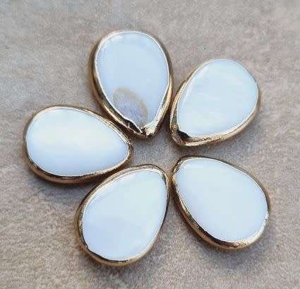 *Clearance Sale*1pc Drop / Freshwater Shell Bead /  Gold Edge /  +/-17x12mm