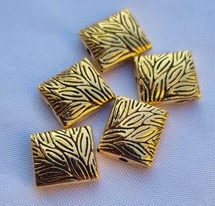 *Clearance Sale* 4pc x (10x9mm) Rectangle / Antique Gold Tibetan Style Metal Spacer Beads