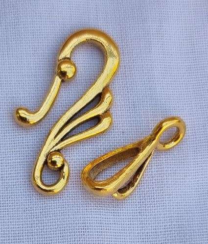 Tibetan Style Gold Tone Clasp   25mm
