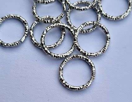 *Clearance Sale* 25pc  x 9.5mm Textured / Antique Silver Tone Open Jump Rings