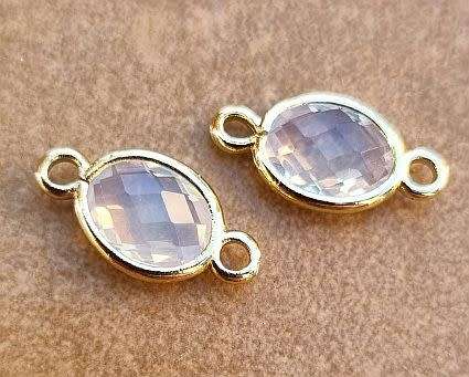 *Clearance Sale*1 pc  Opalite / Faceted / Gold Tone / Oval / Link / Connector