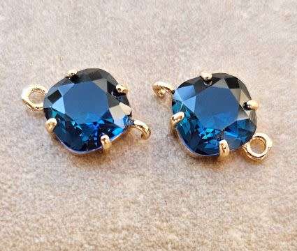 *Clearance Sale*1pc (16x11mm) Dark Blue / Faceted / Glass / Connector / Link / Gold Tone Edge/