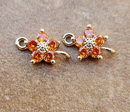 *Clearance Sale*1pc (12x8mm) Gold Tone / Flower Shape Connector / Link With Orange Rhinestone