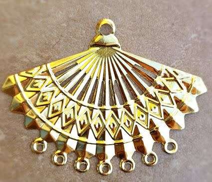 *Clearance Sale*1pc  Fan/ Filigree Metal / Antique Gold Tone  / Connector / Pendant / Chan