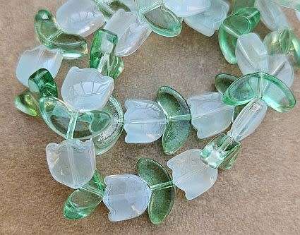 *Clearance Sale*5pc x Light Blue / Green  / Painted / Flower /  Glass Beads / 1 Flower consists
