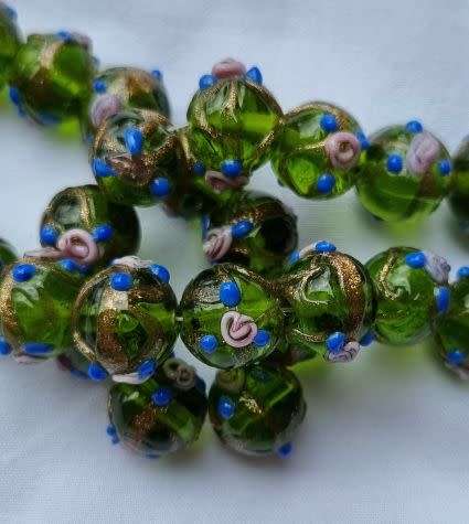 *Clearance Sale*1pc x (+/-11x12mm) Green/ Gold Sand / Flower Detail  / Handmade  Lampwork