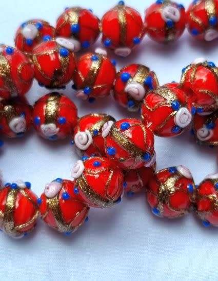 *Clearance Sale*1pc x (+/-11x12mm) Red/ Gold Sand / Flower Detail  / Handmade  Lampwork