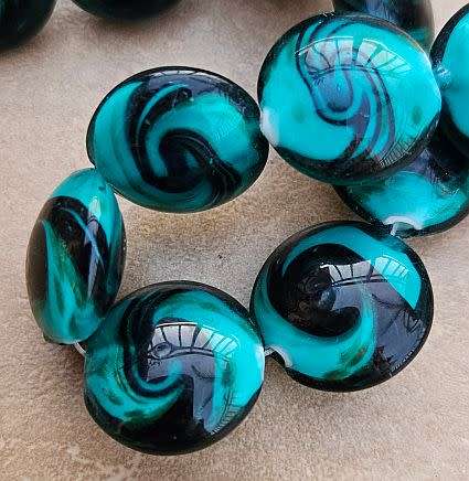 *Clearance Sa1pc x (+/-20mm) Green / Black / Gold Sand / Flat Round / Handmade  Lampwork