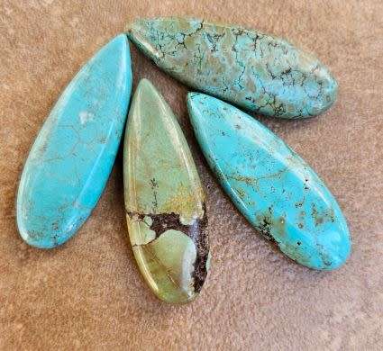 *Clearance Sale*5 pcs (+/- 29 x 10 mm)  Natural /  Howlite/ Turquoise  / Dyed / Top Drilled / Drop