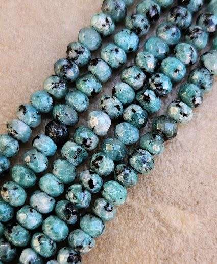 *Clearance Sale*1 Strand (+/-4mm)  Natural  / Malaysia Jade / Dyed / Green / Faceted Rondelle Beads