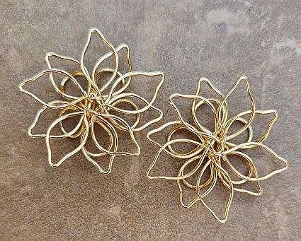 *Clearane Sale*1pc  Flower  / Brass / Gold Plated / Link / Connector  / +/-30mm