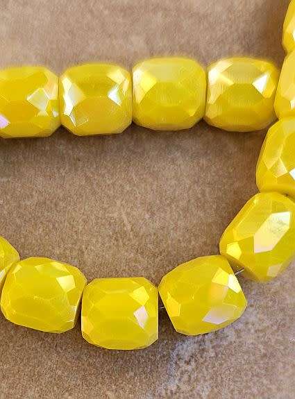*Clearance Sale*10pc  (8mm) Yellow / Barrel  / Faceted / Opaque / AB Glass Beads