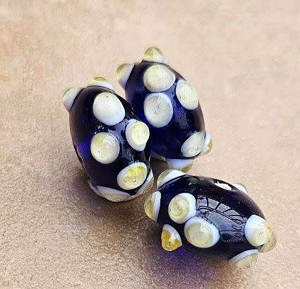 *Clearance Sale*1Pc x (+/-20x12mm)  Dark Blue / Yellow & White  Detail / Handmade Lampwork