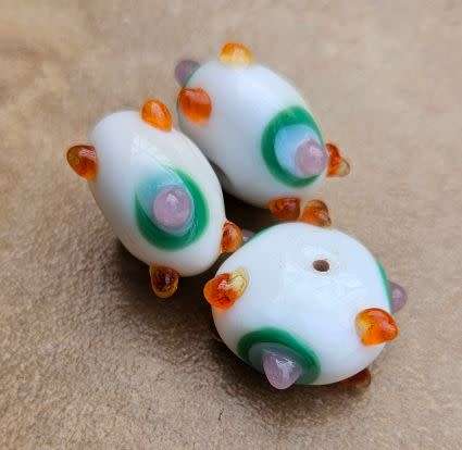 *Clearance Sale*1Pc x (+/-20x12mm)  White / Orange, Green & Pink  Detail / Handmade Lampwork