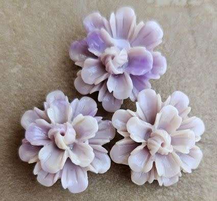*Clearance Sale*3pc x (+/- 17mm) Flower / Purple / Light Brown  / Dyed / Synthetic Coral
