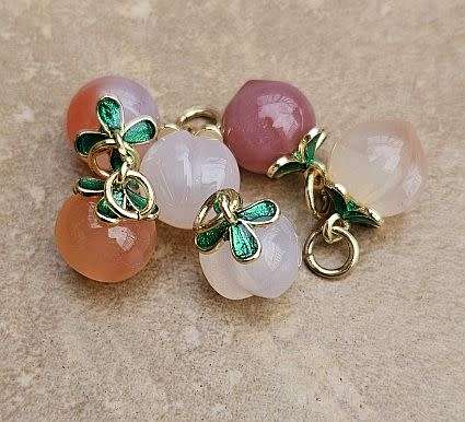 *Clearance Sale*1 pc Natural / Agate / Peach   / Gold Tone & Green Enamel / Charm  (14x10mm)