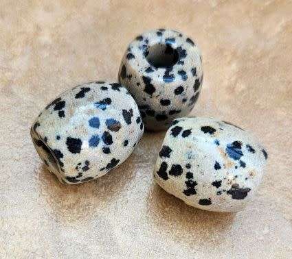 *Clearance Sale*5pcs (+/-18x16mm)  Natural / Dalmatian Jasper /  Barrel