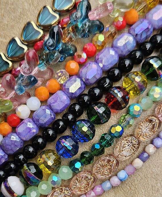 ***Weekend Special ***   Assorted Lampwork Beads / 60 Strands Assorted Glass Beads & Findings