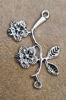 *Clearance Sale*3 pcs  (31x18mm) Flower Tibetan Style Metal Connector / Link