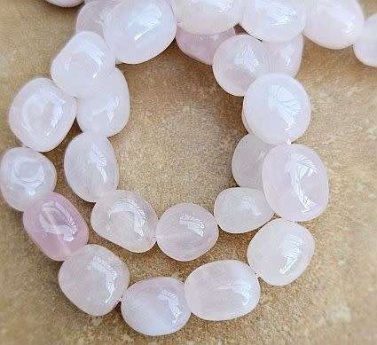 1 Strand (+/-12x10mm)  Natural  /Rose Quartz /  Nugget Beads / +/- 34pcs