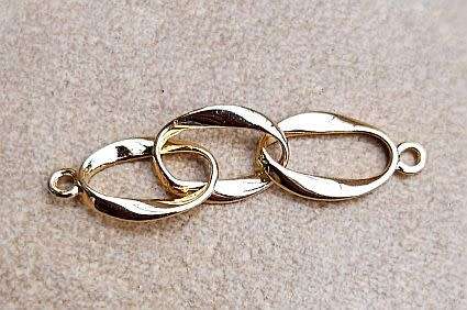 *Clearane Sale*1pc /   3 Links  /Gold Plated  / Brass /  Connector / Link (26x6.5mm)