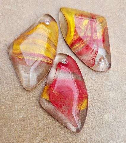*Clearance Sale*1pc x (32.5x19mm) Red / Yellow / Clear / Faceted / Top Drilled / Flat Back Glass