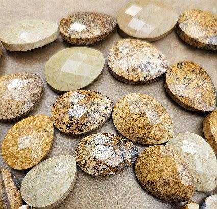 *Clearance Sale*1 Strand (+/- 18x13mm) / Natural  /  Picture Jasper/ Faceted / Drop Beads