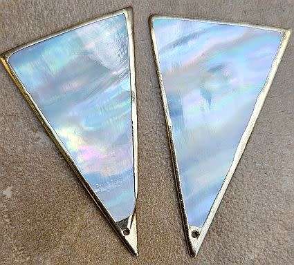 *Clearance Sale*1pc  Freshwater Shell /  Triangle / Pendant  /  Gold Tone Edge /  (+/-51x30x1mm)