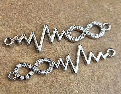 *Clearance Sale*1 pc Infinity / Heartbeat / Alloy / Clear  Rhinestone /  Antique Silver / Connect