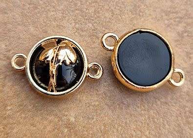 *Clearance Sale*1pc  Gold Tone / Tulips / Black Glass Bead / Connector / Link / Flat Round +/-