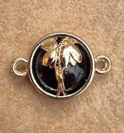 *Clearance Sale*1pc  Gold Tone / Tulips / Black Glass Bead / Connector / Link / Flat Round +/-