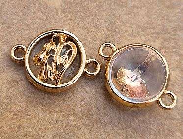 *Clearance Sale*1pc  Gold Tone / Flowers / Clear Glass Bead / Connector / Link / Flat Round +/-