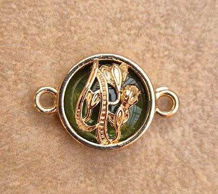 *Clearance Sale*1pc  Gold Tone / Flowers / Green Glass Bead / Connector / Link / Flat Round +/-