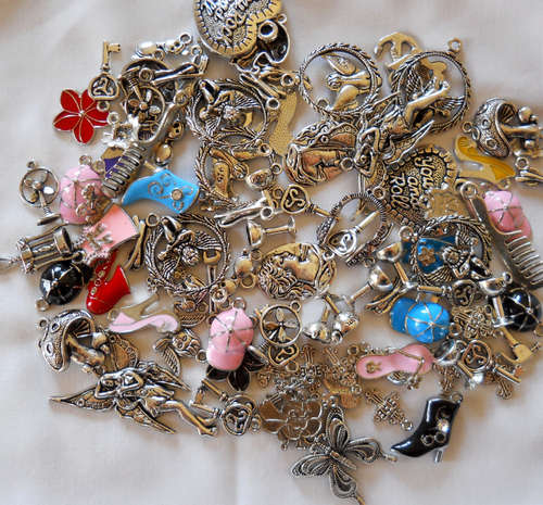 100 Assorted Charms - 1 Mixed Pack