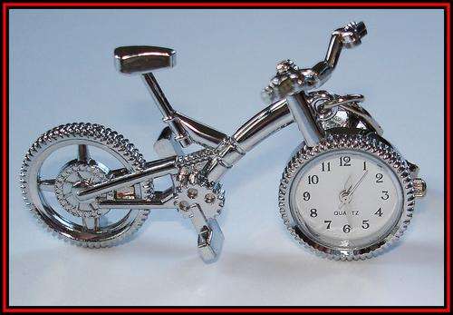 BIKE  KEYRING PENDANT WATCH