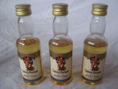 SPICED GOLD (CAPTAIN MORGAN) 50ml miniature PLASTIC bottle