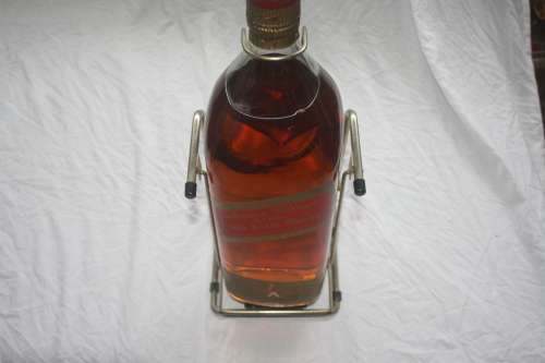 JOHNNIE WALKER RED LABEL WHISKEY BOTTLE 4.5L ON SWING