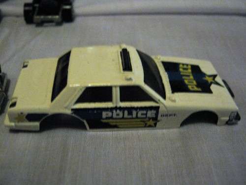 HOTWHEELS 1985 Off road pick-up + Race car + Police car (change bodies to different chassis)