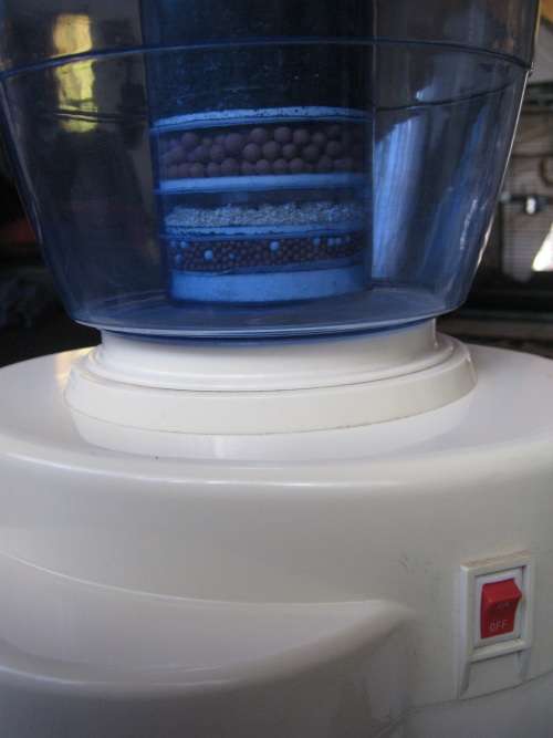 Little Luxury Water cooler / dispenser (COUNTERTOP) with filter  --  Hot and cold water tap