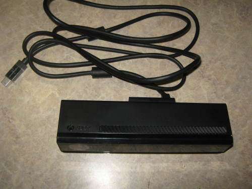 KINECT SENSOR FOR XBOX ONE & KINECT SPORT RIVALS GAME