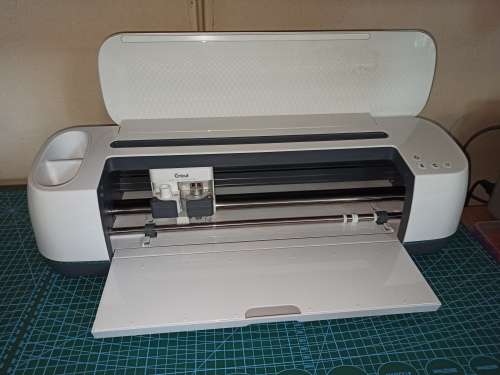 Cricut Maker - Excellent condition