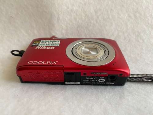Nikon Coolpix S2600 (14MP, 5 x Optical Zoom, 2.7 -inch LCD) - Digital Camera