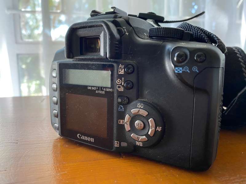 Canon EOS 350D DSLR Lens Kit with Canon 18-55 Lens