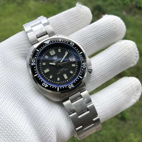 Steeldive SD1970 200m dive watch Black