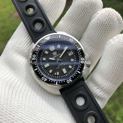 Steeldive SD1970 200m dive watch Black